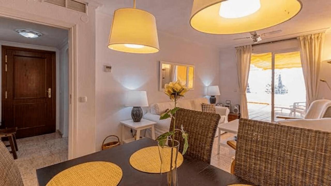 797 Holiday Rentals - Piso Para 4 Con Amplia Terraza Al Jardin Y Al Mar Benalmádena Eksteriør billede